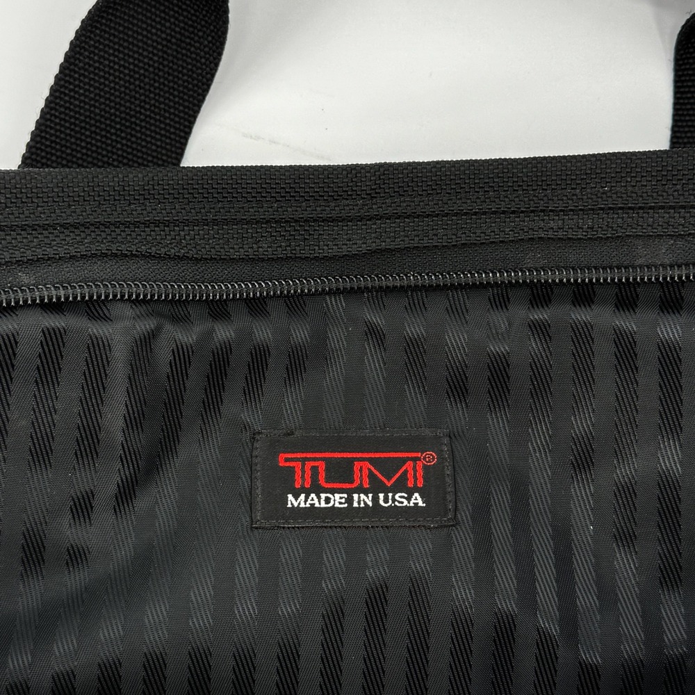 Tumi Black Nylon Expandable‎ Laptop Briefcase Messenger Bag Travel Vacation Gift - Picture 9 of 14